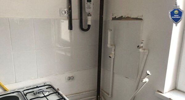 В Ташкенте мужчины похитили батареи на 48 миллионов сумов - Sputnik Узбекистан