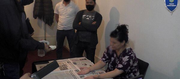 Задержана женщина, намеревавшаяся продать 13-летнего сына Задержана женщина, намеревавшаяся продать 13-летнего сына - Sputnik Ўзбекистон