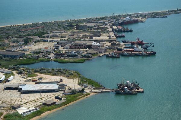 Российские Мистрали: в Крыму построят универсальные десантные корабли - Sputnik Узбекистан