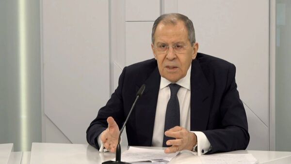 Россия не будет устраивать истерику из-за выхода США из Договора по открытому небу – Лавров - Sputnik Узбекистан