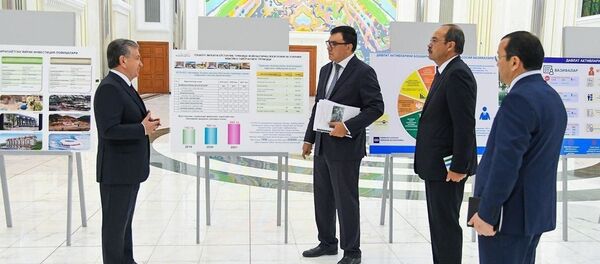 Президент Шавкат Мирзиёев ознакомился с проектами по туризму и приватизации государственных активов. Президент Шавкат Мирзиёев ознакомился с проектами по туризму и приватизации государственных активов. - Sputnik Ўзбекистон