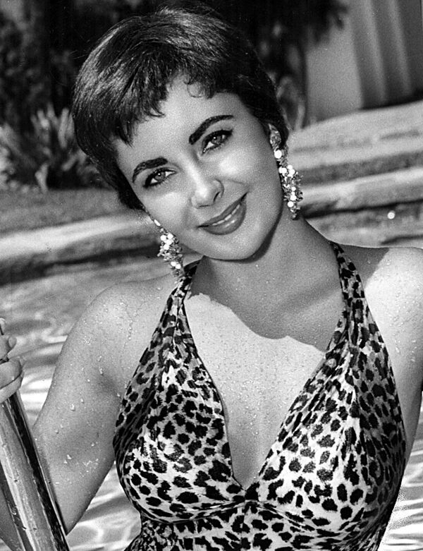 Aktrisa Elizabet Teylor, 1954-yil. - Sputnik O‘zbekiston