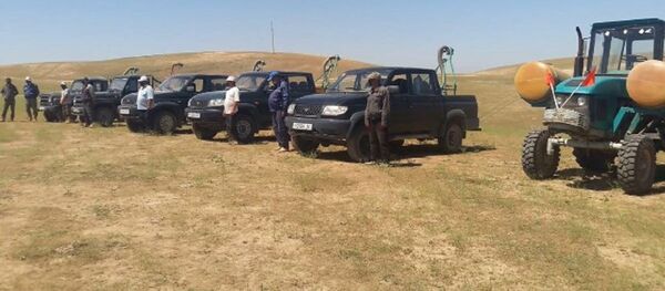 МЧС проводит профилактику против распространения саранчи МЧС проводит профилактику против распространения саранчи - Sputnik Узбекистан