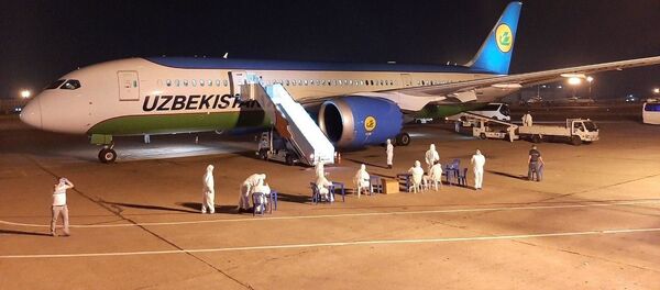 Рейс с гражданами Узбекистана прибыл из ОАЭ - Sputnik Узбекистан