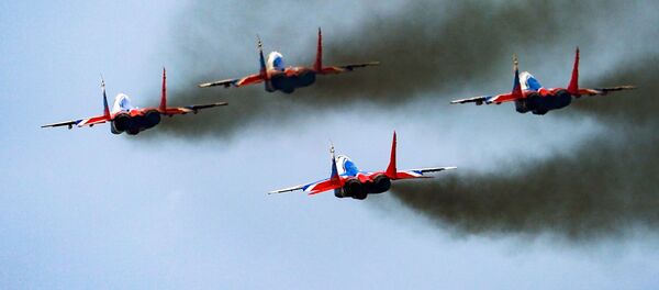Istrebiteli Su-30SM pilotajnoy gruppi Russkie vitazi vo vremya repetitsii vozdushnoy chasti parada Pobedi - Sputnik O‘zbekiston