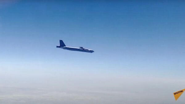 Российские истребители перехватили американские бомбардировщики над Охотским морем - Sputnik Узбекистан