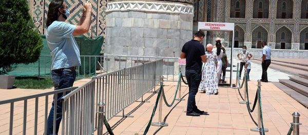 Vo vsex istoricheskix obyektax Samarkanda ustanovleni dezinfitsiruyushie tuneli. - Sputnik O‘zbekiston