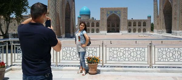 Как оживает туризм в Самарканде — видео из полупустого города  - Sputnik Узбекистан