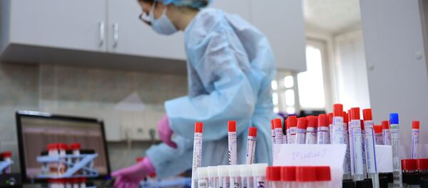 Тестирование на COVID-19 в лаборатории НИИ Склифосовского Тестирование на COVID-19 в лаборатории НИИ Склифосовского - Sputnik Ўзбекистон