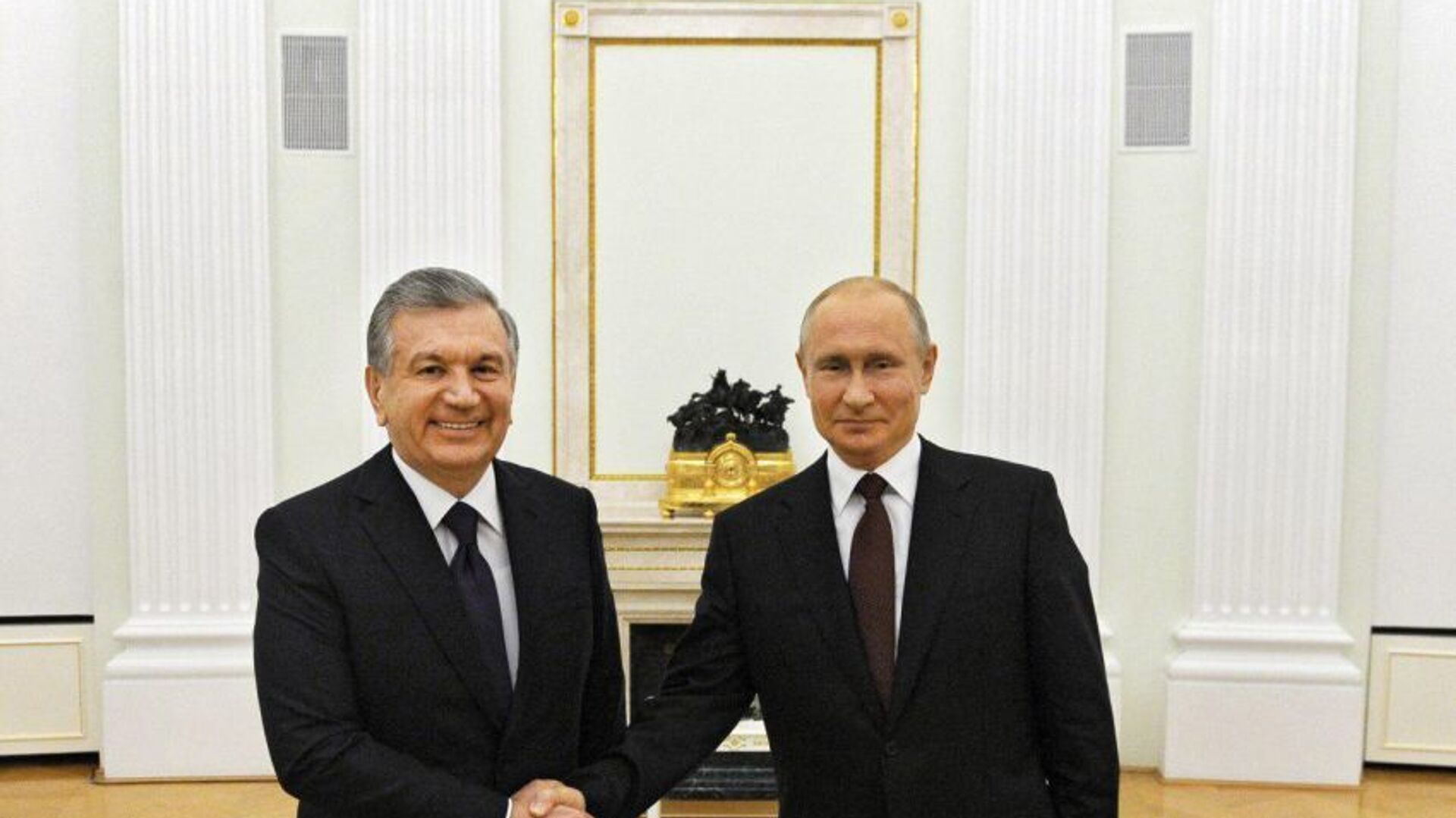 Шавкат Мирзиёев и Владимир Путин провели переговоры - Sputnik Узбекистан, 1920, 14.11.2021