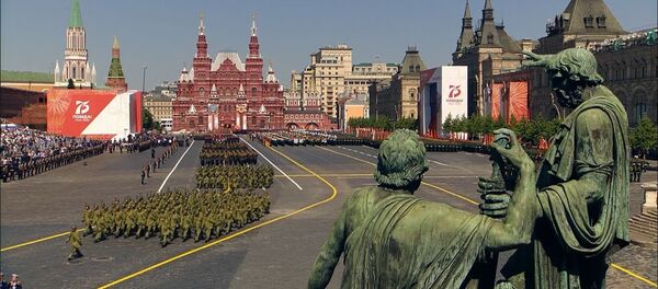 Военнослужащие стран бывшего СССР на параде Победы в Москве Военнослужащие стран бывшего СССР на параде Победы в Москве - Sputnik Ўзбекистон