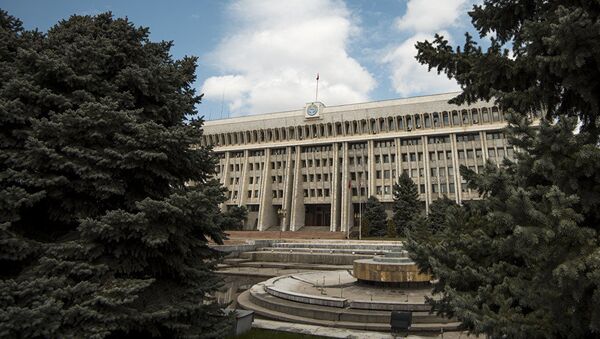 Здание белого дома Кыргызской республики - Sputnik Узбекистан