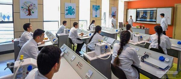 Ученики в президентской школе в Хиве - Sputnik Ўзбекистон