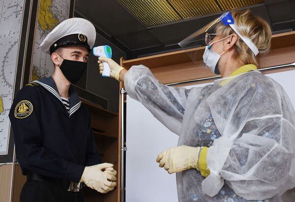 В России проходит заключительный день голосования по поправкам к Конституции - Sputnik Узбекистан