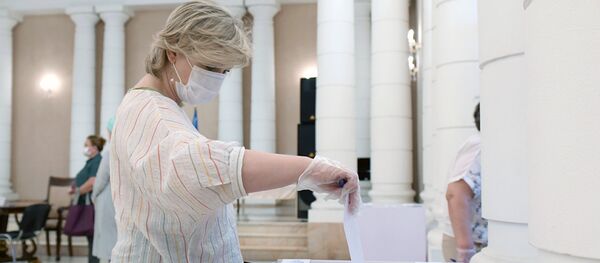 Голосование в особом режиме: волеизъявление россиян в Ташкенте - Sputnik Ўзбекистон