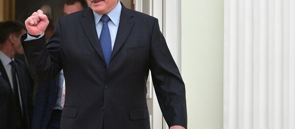 Президент РФ В. Путин встретился с президентом Белоруссии А. Лукашенко Президент РФ В. Путин встретился с президентом Белоруссии А. Лукашенко - Sputnik Ўзбекистон