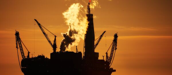 Нефтяная платформа Приразломная - Sputnik Узбекистан