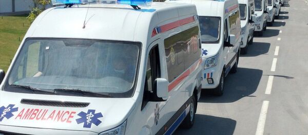 Узбекистан получил реанимобили для перевозки зараженных COVID-19 Узбекистан получил реанимобили для перевозки зараженных COVID-19 - Sputnik Ўзбекистон