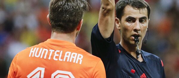 Рефери Равшан Эрматов Рефери Равшан Эрматов - Sputnik Ўзбекистон