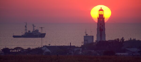 Маяк на западной оконечности Крыма Маяк на западной оконечности Крыма - Sputnik Узбекистан