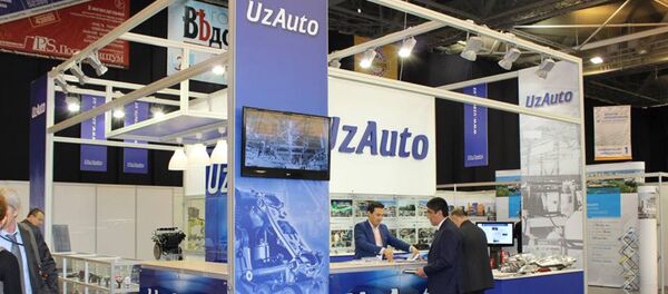 Стенд компании UzAuto Стенд компании UzAuto - Sputnik Ўзбекистон