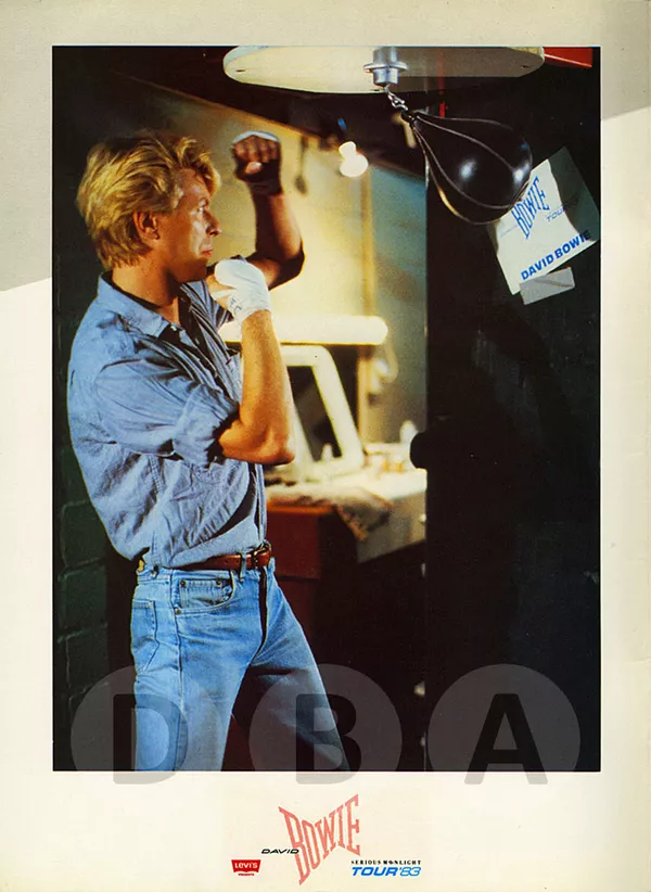 Британский рок-певец Девид Боуи. 1983 Британский рок-певец Девид Боуи. 1983 - Sputnik Узбекистан