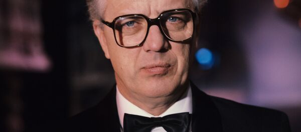 Раймонд Вольдемарович Паулс Раймонд Вольдемарович Паулс - Sputnik Узбекистан