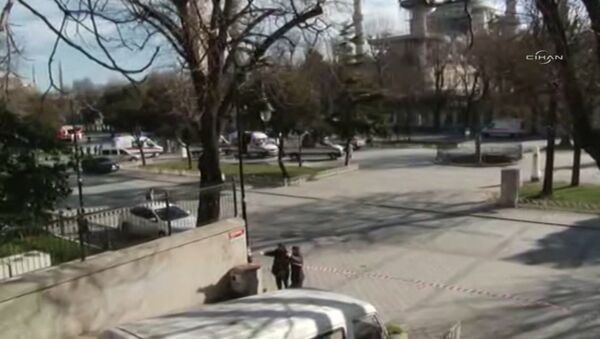 Первые кадры с места взрыва возле площади Султанахмет в  Стамбуле - Sputnik Узбекистан