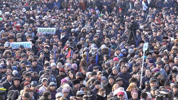 Митинги за и против кандидатуры премьера состоялись в Кишиневе - Sputnik Узбекистан