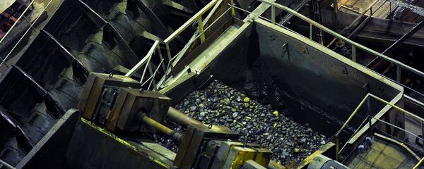 Тоғ-кон мажмуасининг майдаловчи бўлинмаси - Sputnik Ўзбекистон