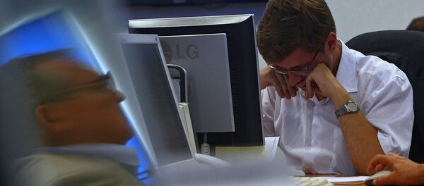 Сотрудники товарно-фондовой биржи - Sputnik Узбекистан