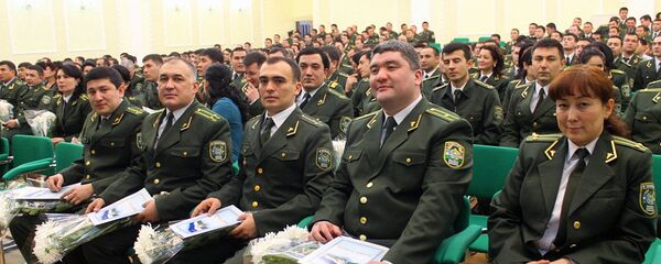 Торжественное собрание, посвященное Дню Защитников Родины Торжественное собрание, посвященное Дню Защитников Родины - Sputnik Узбекистан