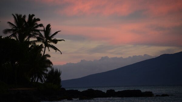 Закат на острове Мауи. Гавайские острова - Sputnik Узбекистан