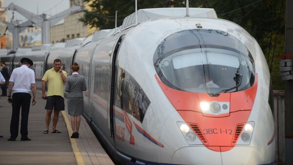 Торжественный запуск первого сдвоенного состава высокоскоростного поезда Сапсан - Sputnik Ўзбекистон