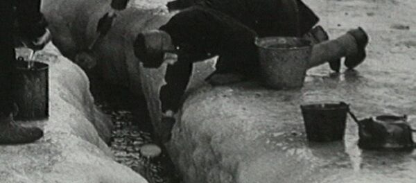 Как выстоял город на Неве. Блокада Ленинграда в архивных кадрах Как выстоял город на Неве. Блокада Ленинграда в архивных кадрах - Sputnik Узбекистан