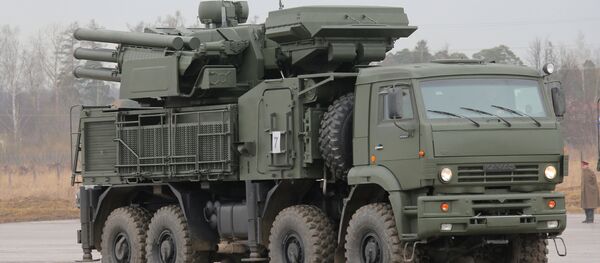 Зенитно ракетно-пушечный комплекс Панцирь-С1 Зенитно ракетно-пушечный комплекс Панцирь-С1 - Sputnik Ўзбекистон