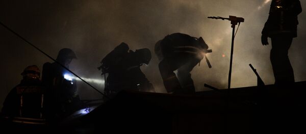 Тушение пожара - Sputnik Узбекистан