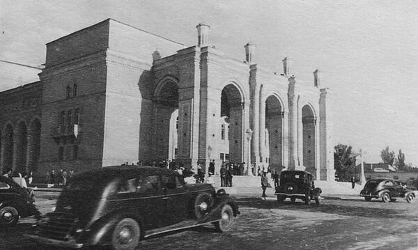 Государственный Большой театр им. Алишера Навои - Sputnik Узбекистан