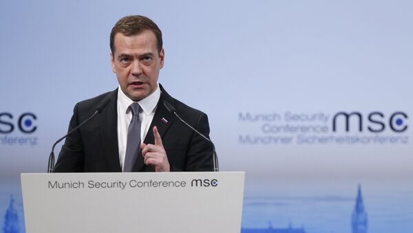 Премьер-министр РФ Д. Медведев принял участие в Мюнхенской конференции по безопасности - Sputnik Узбекистан