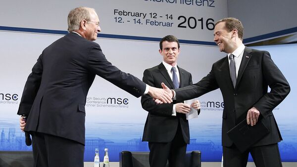 Дмитрий Медведев на Мюнхенской конференции по вопросам политики безопасности - Sputnik Узбекистан