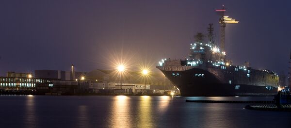 Десантный вертолетоносный корабль-док типа Мистраль Десантный вертолетоносный корабль-док типа Мистраль - Sputnik Узбекистан