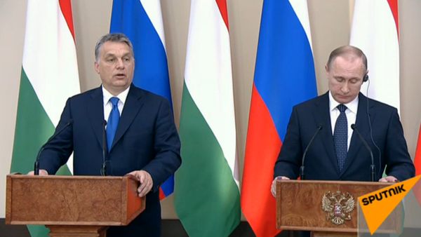 LIVE: Пресс-конференция Владимира Путина и Виктора Орбана по итогам встречи - Sputnik Узбекистан