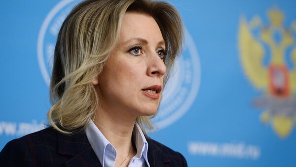 Rossiya TIV rasmiy vakili Mariya Zaxarova birifing chog‘ida. - Sputnik O‘zbekiston
