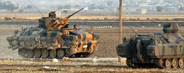 Турецкие военные на границе с Сирией Турецкие военные на границе с Сирией - Sputnik Узбекистан