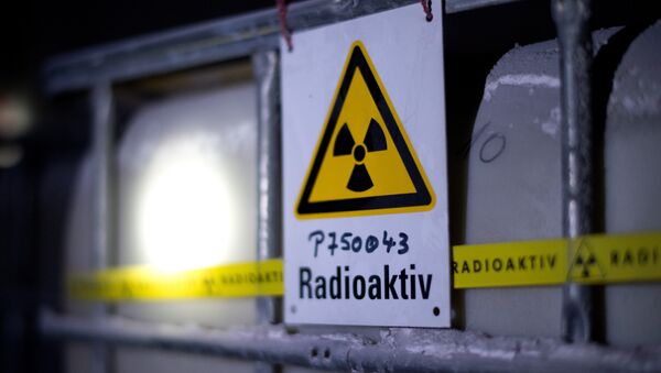 Предупреждение о радиоактивном загрязнении - Sputnik Ўзбекистон