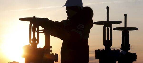 Добыча нефти - Sputnik Ўзбекистон
