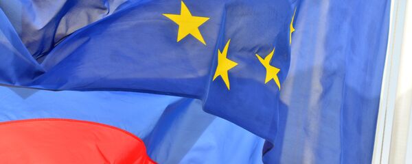 Флаги Росси и ЕС Флаги Росси и ЕС - Sputnik Узбекистан