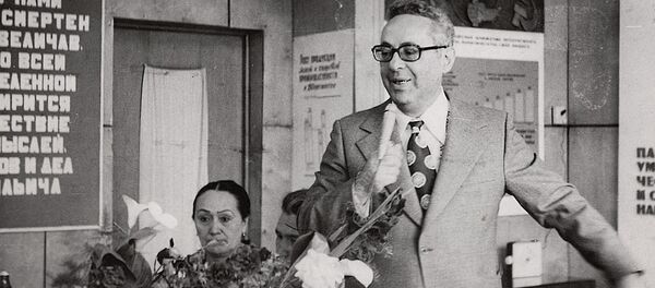 Встреча Левитана с дикторами в Ташкенте Встреча Левитана с дикторами в Ташкенте - Sputnik Узбекистан