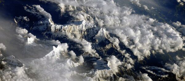 Горный массив Горный массив - Sputnik Узбекистан