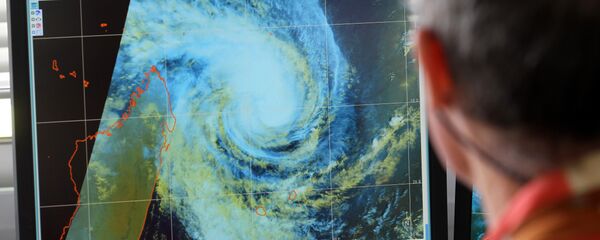 Прогнозирование погоды по синоптической карте Прогнозирование погоды по синоптической карте - Sputnik Узбекистан